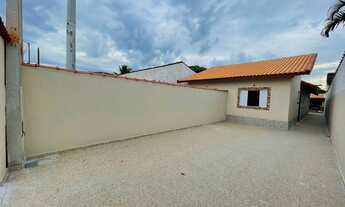 Imagem 3: Casa LINDA em Itanhaém, poucos metros do MAR, com 3 Dormitórios e PISCINAAAAAA