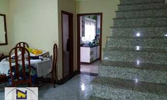 Imagem 4: Sobrado com 2 vagas de garagem em condomínio fechado, com 3 dormitórios (suíte). Bairro d