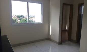 Imagem 4: Ótimo Apartamento Tipo, dois quartos, com Elevador, Oportunidade