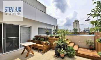 Imagem: Cobertura com piscina em rua arborizada