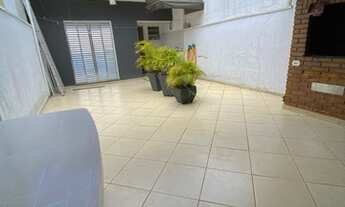 Imagem 2: Sobrado para venda possui 160 metros quadrados com 3 quartos em Vila Mogilar - Mogi das Cr