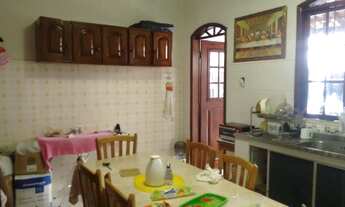 Imagem 3: Casa com 3 quartos, sendo 2 suítes, 2 pavimentos em Vila fechada e 188m2 no bairro do Marc