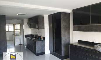 Imagem 6: Apartamento com 228 m² de área útil, 3 vagas, 4 dormitórios (suíte). Condomínio com segura