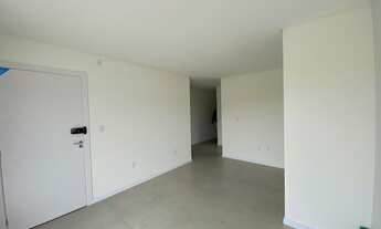 Imagem 3: Apartamento para venda tem 75 metros quadrados com 2 quartos em Meia Praia - Navegantes