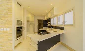 Imagem 4: Casa de condomínio para aluguel e venda possui 820 metros quadrados com 4 quartos