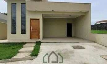 Imagem: Casa à venda 3 Quartos, 4 Vagas, 250M²