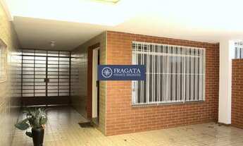 Imagem 2: Casa em rua tranquila