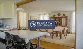 Imagem: Casa à venda no Bairro do Sumaré, com