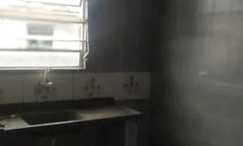 Imagem 3: 1 quarto sala cozinha banheiro e área de serviço 850 reais incluso a água