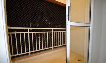 Imagem 2: 2 dormitórios, 1 vaga, prédio com piscina e academia