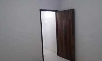 Imagem 3: Kit Net fundos, 01 quarto, cozinha, 01 WC e área de serviço, Bairro São Benedito Pinda/SP