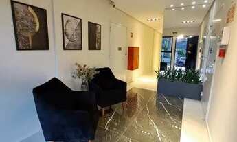 Imagem 2: Espaçoso apartamento de 3 dormitórios com suíte, rodeado por natureza preservada