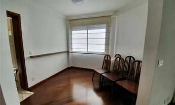 Imagem 6: Apto para alugar no Cambuí com 4 quartos, 3 suítes, semi-mobiliado com 3 vagas demarcadas