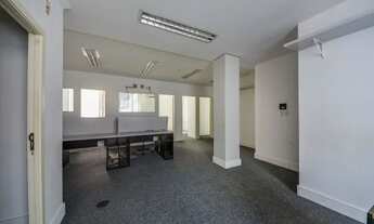 Imagem 2: Conjunto comercial mobiliado no Centro Histórico