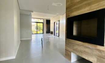 Imagem 7: Casa de condomínio para venda possui 190 metros quadrados com 3 quartos