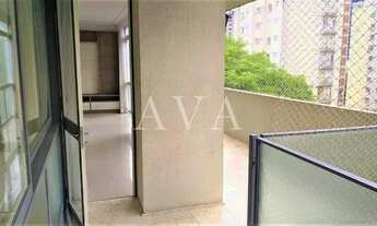 Imagem 6: Apartamento para aluguel e venda possui 238 metros quadrados com 4 quartos