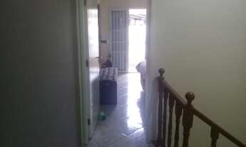 Imagem 5: Casa para venda possui 87 metros quadrados com 2 quartos em Jardim Santo André - Santo And