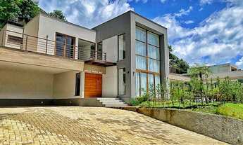 Imagem 2: Casa de condomínio para venda tem 340 metros quadrados com 4 suítes