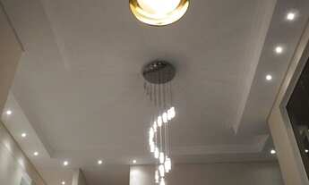 Imagem 2: Casa de condomínio sobrado para aluguel e venda tem 410 metros quadrados com 4 quartos