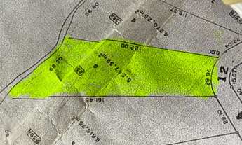 Imagem 5: Terreno pé na água grande