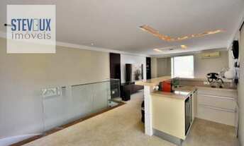 Imagem 5: Cobertura com piscina em rua arborizada de Moema Pássaros