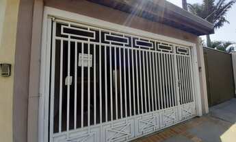 Imagem: Casa Jardim Santa Felícia - possui 130