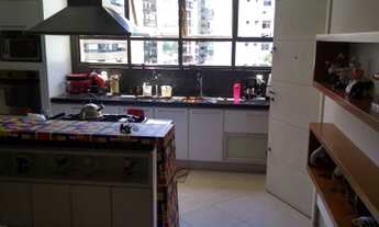 Imagem 4: Apartamento para venda possui 345 metros quadrados com 4 quartos em Praia da Costa - Vila