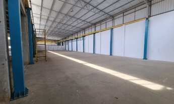 Imagem 3: Galpão/Depósito/Armazém para aluguel tem 2800 metros quadrados