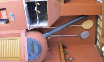 Imagem 7: Sobrado para aluguel e venda tem 247 metros quadrados com 4 quartos