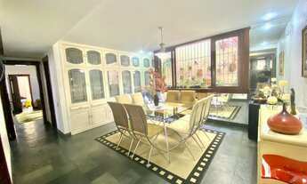 Imagem: Venda de casa de 4 quartos e 3 vagas no