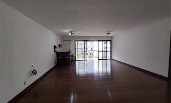 Imagem 4: Alto Uruguai 200m² infra no prédio varandão lavabo 4 quartos 2 suítes montado 2 vagas na