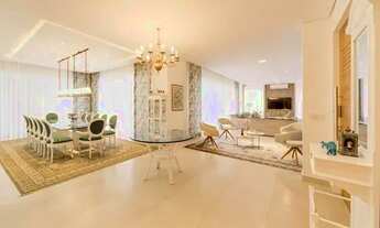 Imagem 5: Casa de condomínio sobrado para venda tem 480 metros quadrados com 6 quartos