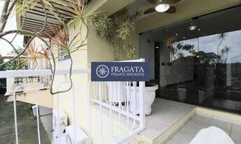 Imagem 7: Casa diferenciada, em condomínio fechado, com 5 suítes, 5 vagas, piscina. 700 m² - venda