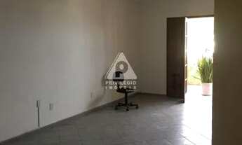 Imagem 2: Casa Triplex 4 quartos em Parque das Palmeiras, Angra dos Reis