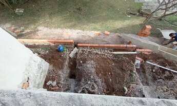 Imagem 5: Sobrado geminado, 2 quartos, 1 vaga de garagem. Terreno elevado, proporcionando linda vist