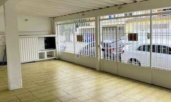 Imagem: Sobrado comercial com andar térreo. Sala