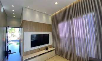 Imagem 3: Casa de condomínio para venda tem 224 metros quadrados com 4 quartos