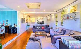 Imagem: Linda casa com piscina em frente ao Farroupilha