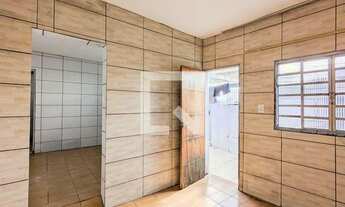 Imagem 2: Casa para Aluguel - Planalto, 1 Quarto, 50 m2