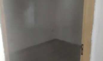 Imagem 2: Aluga-se casa com cozinha, sala, quarto, lavanderia