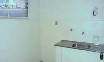 Imagem 7: Kitch, ampla, ensolarada, cozinha separada e banheiro amplos. A 200 m. do Metrô Anhangaba