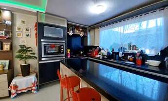 Imagem 2: Sobrado para venda possui 170 metros quadrados com 3 quartos em Jardim dos Lagos - Guaíba