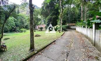 Imagem 7: Casa no Alto da boa Vista com 4 quartos, espaço gourmet, lareira, piscina, pátio com cacho