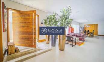 Imagem: Casa de altíssimo padrão à venda no Bairro