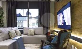 Imagem 2: APARTAMENTO Apartamento com 3 dormitórios