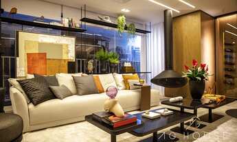 Imagem 2: Apartamento para venda possui 148 metros quadrados com 3 quartos (3 suítes) em Itaim Bibi