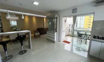 Imagem 2: No coração da Meia Praia, 03 suítes, mobiliado!