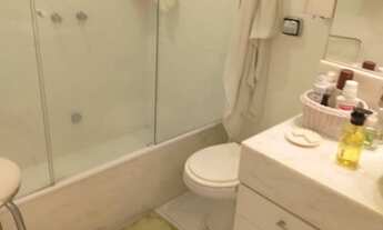 Imagem 7: Apartamento para venda possui 136 metros quadrados com 3 quartos em Copacabana - Rio de Ja