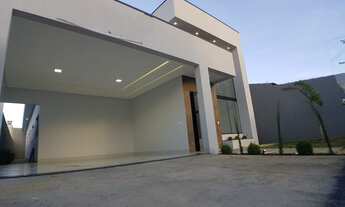 Imagem 2: Casa para venda tem 214 metros quadrados com 4 quartos em Bandeirante - Caldas Novas - GO