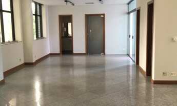 Imagem 4: SALÃO EM VÃO LIVRE NA SAVASSI